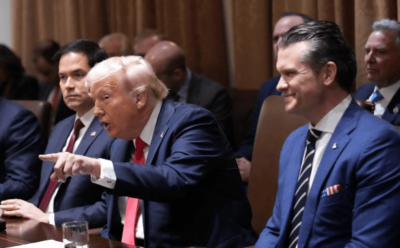 皇冠信用網登2登3_两个月后皇冠信用網登2登3,北京将迎来两位贵客?特朗普令人惊讶,罕见帮中国说话