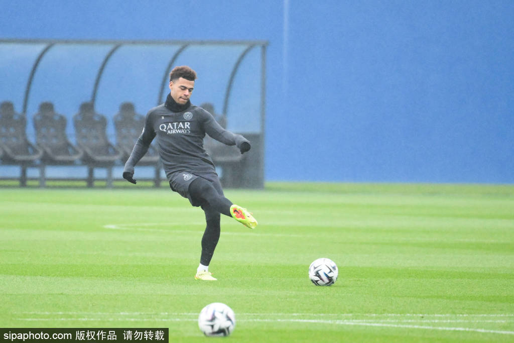 世界杯皇冠代理平台_再创历史！登贝莱获FIFA年度最佳球员世界杯皇冠代理平台，成为足坛首位90后获奖者